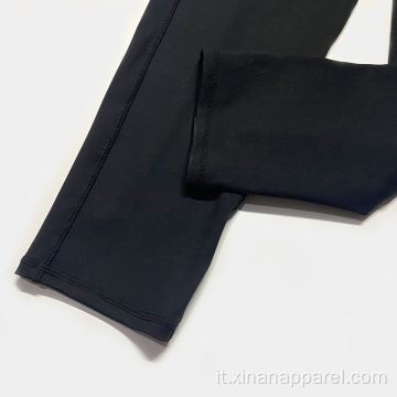 Pantaloni sportivi da jogging in nylon elasticizzato da uomo all&#39;ingrosso